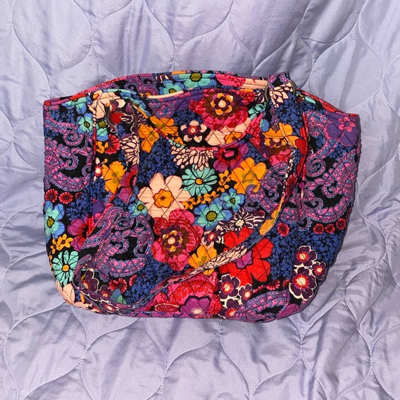 Vera Bradley- Glenna Bag - Picture 2 of 4